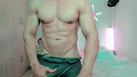 Snapshot of luisfernikesportboy chatting on February 5, 2026, 5:50 pm Luis Fer PVT IS OPEN online show from February 5, 2026, 5:50 pm