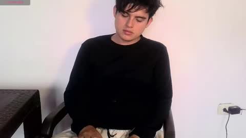 Snapshot of luisk200 chatting on February 24, 2026, 2:04 pm Luis S Kennedy online show from February 24, 2026, 2:04 pm