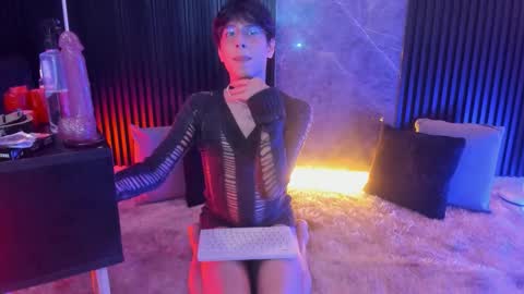 luixdust1 online show from September 10, 2025, 5:40 am