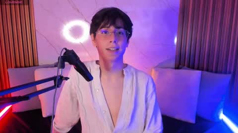 luixdust1 online show from September 28, 2025, 4:18 am