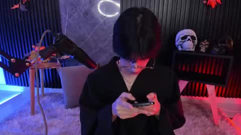 luixdust1 online show from October 23, 2025, 3:39 am