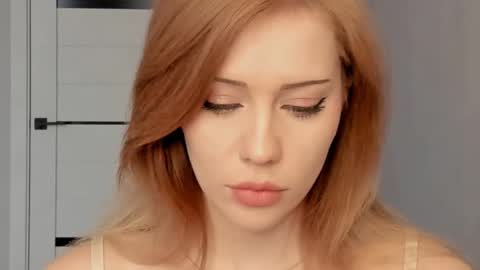 Snapshot of luiza012 chatting on January 14, 2026, 9:37 am Lizzy online show from January 14, 2026, 9:37 am