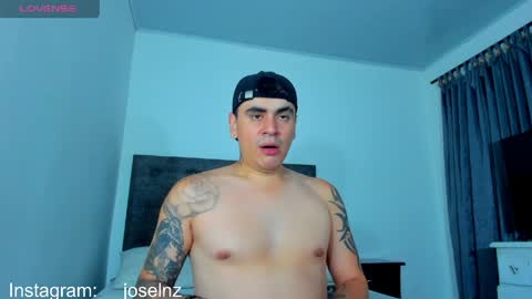 Luka Castle online show from April 17, 2026, 4:37 am