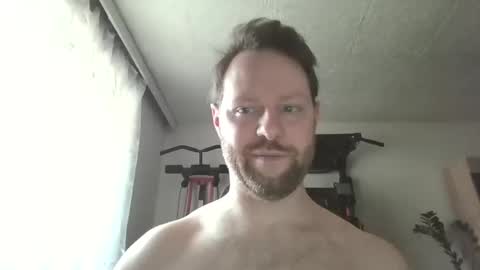Snapshot of luke91_t chatting on March 8, 2026, 2:21 pm luke91_t online show from March 8, 2026, 2:21 pm