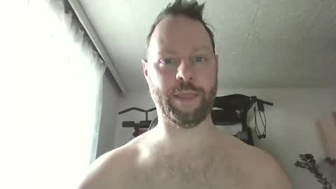Snapshot of luke91_t chatting on April 3, 2026, 11:19 am luke91_t online show from April 3, 2026, 11:19 am