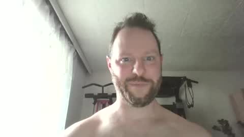 Snapshot of luke91_t chatting on May 5, 2026, 2:36 pm luke91_t online show from May 5, 2026, 2:36 pm