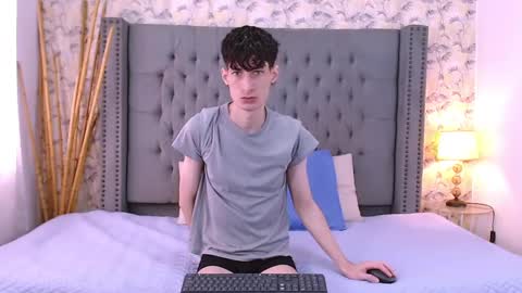 Snapshot of luke_carter chatting on September 17, 2025, 1:02 pm luke_carter online show from September 17, 2025, 1:02 pm