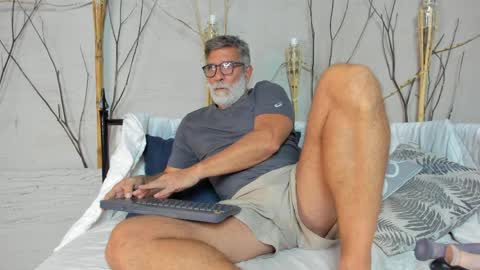 Luke Crews online show from April 6, 2026, 7:26 pm