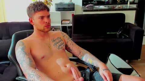 Luke online show from October 4, 2025, 9:13 pm