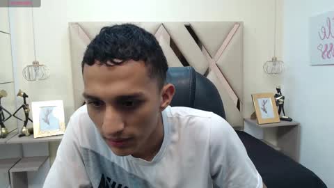 IM STIVEN online show from February 11, 2025, 12:16 pm