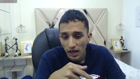 IM STIVEN online show from February 12, 2025, 3:27 pm