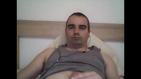 lukixxxx online show from February 1, 2026, 6:28 pm