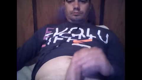 lukixxxx online show from March 9, 2026, 5:39 pm