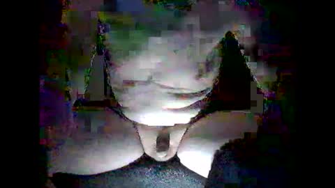Snapshot of lukusdukus chatting on February 23, 2025, 2:14 pm lukusdukus online show from February 23, 2025, 2:14 pm