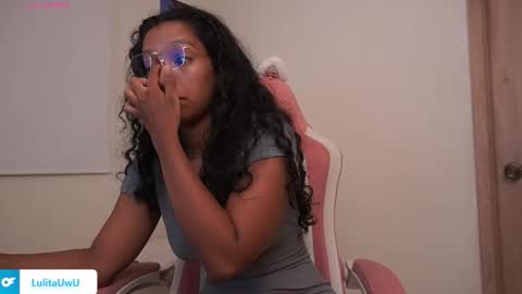 Snapshot of lulitauwu chatting on November 23, 2025, 12:32 am lulitauwu online show from November 23, 2025, 12:32 am