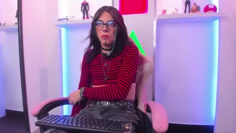 Snapshot of lullaby_charade chatting on November 4, 2025, 12:15 pm Cookie online show from November 4, 2025, 12:15 pm