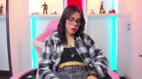 Snapshot of lullaby_charade chatting on November 5, 2025, 12:05 pm Cookie online show from November 5, 2025, 12:05 pm