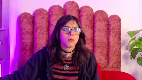 Snapshot of lullaby_charade chatting on November 17, 2025, 12:00 pm Cookie online show from November 17, 2025, 12:00 pm