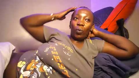 lulu_sparks1 online show from October 1, 2025, 3:56 am