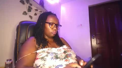 lulu_sparks1 online show from October 20, 2025, 5:41 am