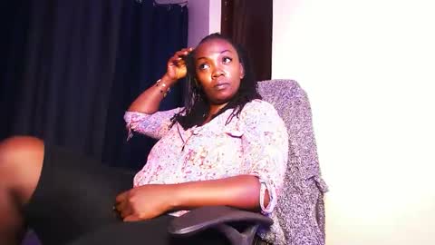 lulu_sparks1 online show from February 7, 2026, 4:05 am