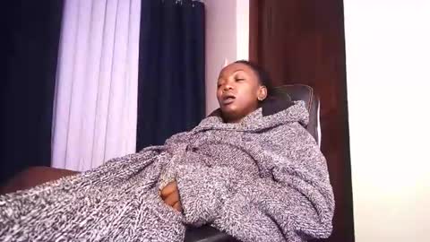 lulu_sparks1 online show from April 9, 2026, 8:09 am