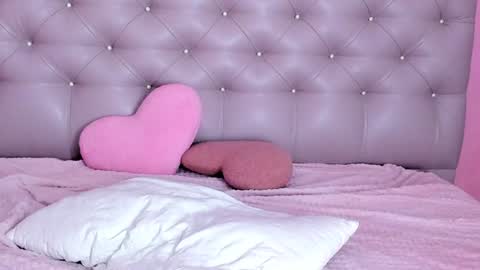 Snapshot of lulu_wolfie chatting on December 14, 2024, 5:07 am Lulu online show from December 14, 2024, 5:07 am