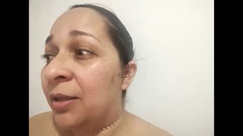  Lulu  online show from November 10, 2025, 9:03 pm