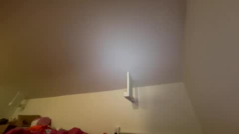 lulubaby03 online show from November 30, 2025, 6:28 am