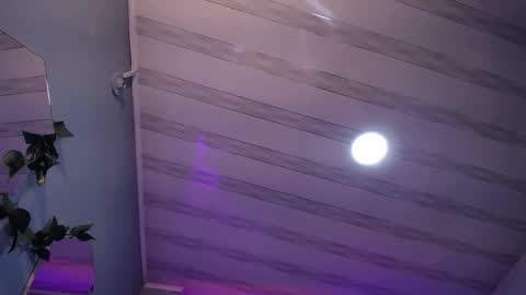 lulu online show from October 21, 2025, 7:58 pm