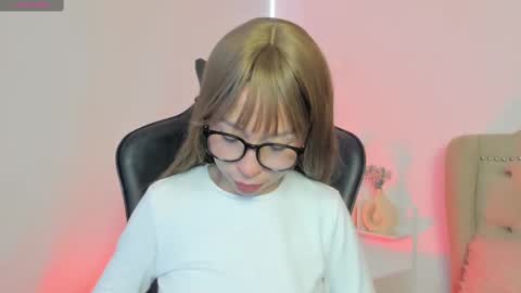 Snapshot of luluuberry chatting on November 5, 2025, 1:22 pm luluuberry online show from November 5, 2025, 1:22 pm