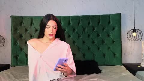 Snapshot of lumars_ chatting on December 3, 2024, 9:01 pm Lumars online show from December 3, 2024, 9:01 pm