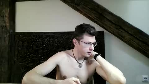 Andrew independent model 2000-0000 CET daily online show from April 19, 2026, 1:10 pm