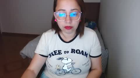 Snapshot of lumi_84 chatting on February 20, 2025, 12:52 am LUMI online show from February 20, 2025, 12:52 am