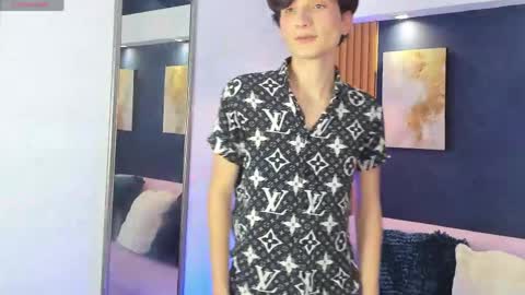 Snapshot of lumiernova chatting on May 28, 2026, 8:28 pm Lumier online show from May 28, 2026, 8:28 pm
