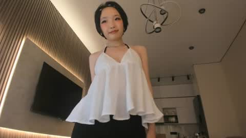 lumi online show from July 7, 2026, 2:58 am