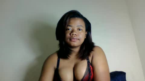 lumira_belle online show from July 6, 2026, 8:33 pm