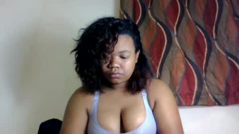 lumira_belle online show from July 10, 2026, 12:08 pm