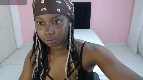 luna253951 online show from June 17, 2026, 3:13 pm