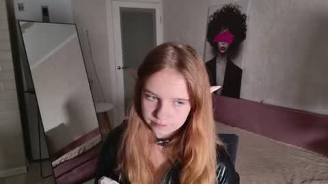 Luna online show from July 23, 2026, 7:45 pm