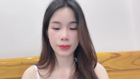 Luna online show from June 25, 2026, 8:02 pm