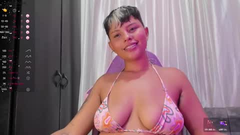 Snapshot of luna__cute chatting on March 2, 2025, 12:20 am Luna online show from March 2, 2025, 12:20 am