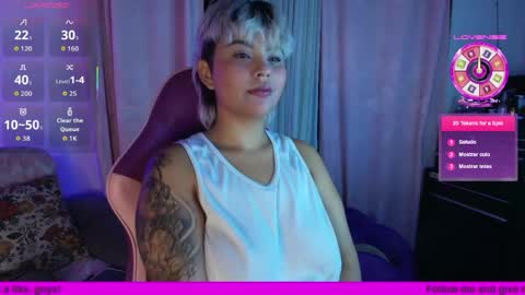 Luna online show from April 19, 2026, 1:49 am