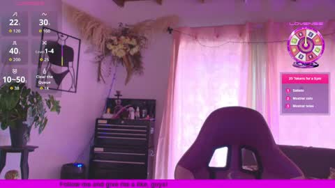 Snapshot of luna__cute chatting on May 2, 2026, 4:34 pm Luna online show from May 2, 2026, 4:34 pm