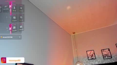 Snapshot of luna__ponce chatting on December 5, 2024, 3:50 pm online show from December 5, 2024, 3:50 pm