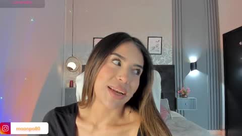 Snapshot of luna__ponce chatting on March 6, 2025, 4:17 pm online show from March 6, 2025, 4:17 pm