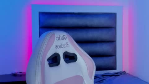 luna online show from February 23, 2026, 9:12 pm