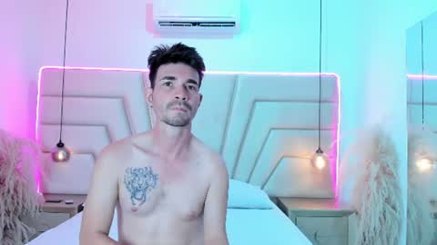 luna_and_axell online show from July 23, 2026, 11:52 am