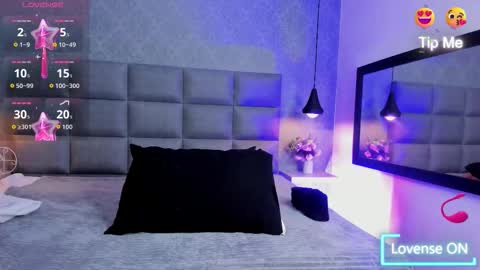 Luna online show from December 17, 2025, 10:43 am