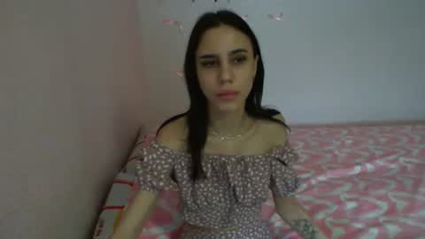 Luna Bii online show from May 7, 2026, 2:06 am